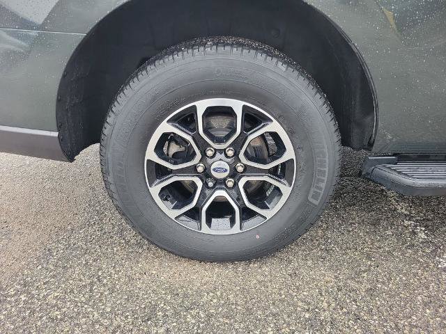 Certified 2023 Ford Expedition XLT image 7