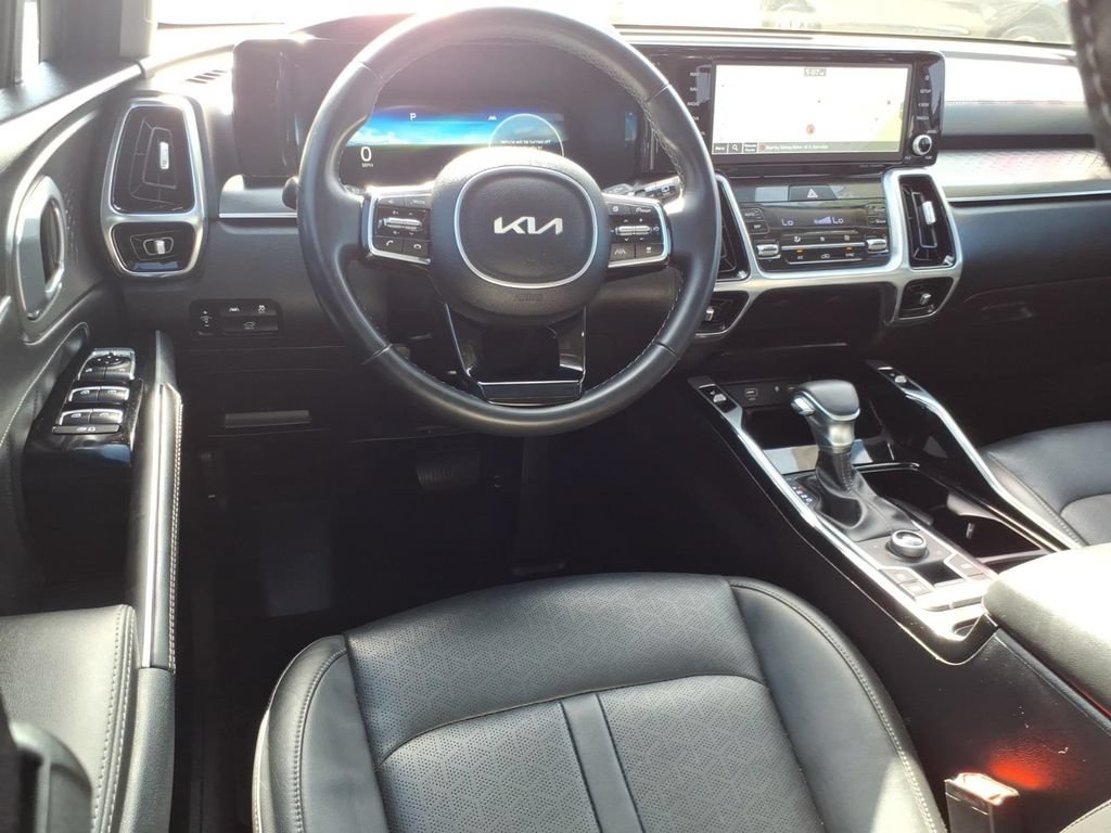 Used 2023 Kia Sorento SX AWD/4WD image 12