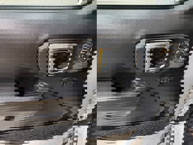 Used 2023 Jeep Gladiator Rubicon w/ LED Lighting Group image 12