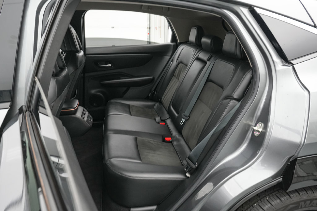 Used 2023 Nissan Ariya FWD image 19