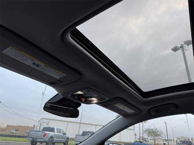 Used 2024 Chevrolet Malibu LT image 16