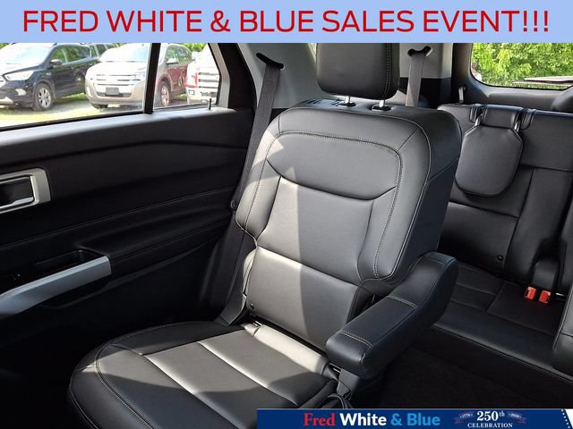 Certified 2023 Ford Explorer XLT w/ Equipment Group 202A AWD/4WD image 18