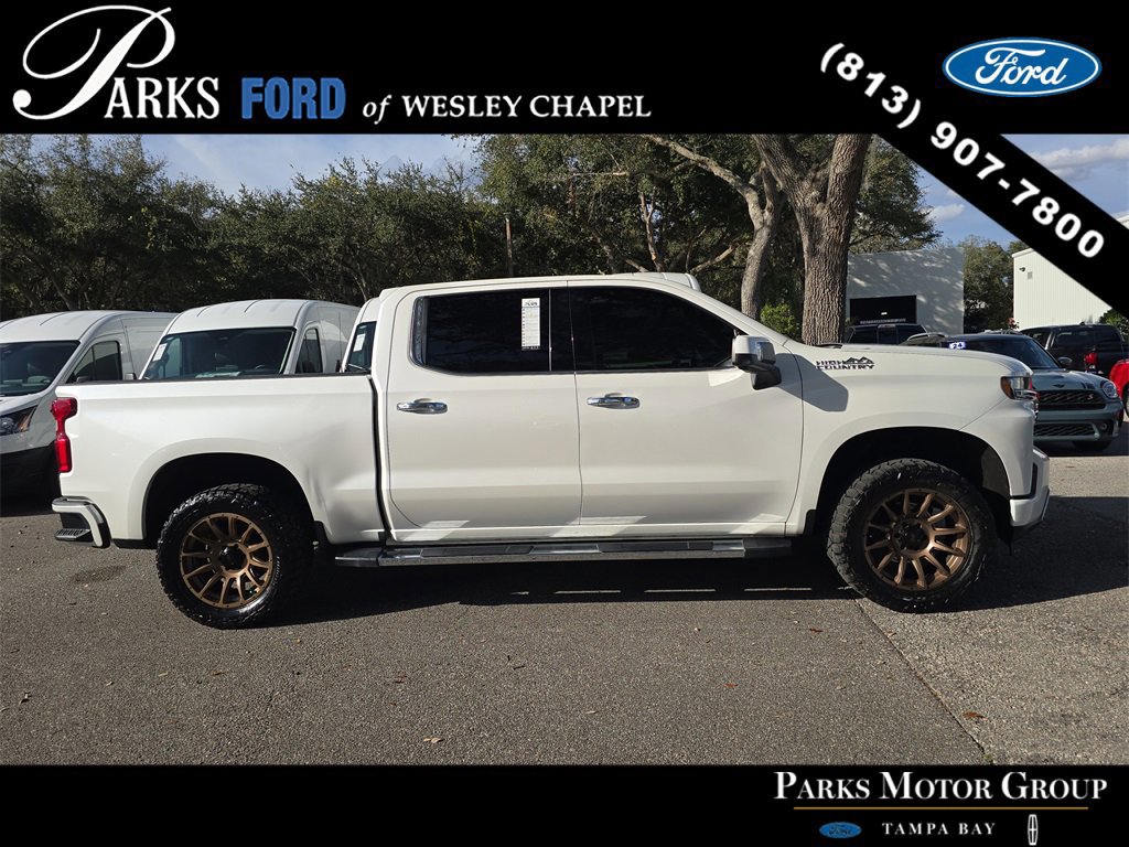 Used 2019 Chevrolet Silverado 1500 High Country w/ Technology Package image 2