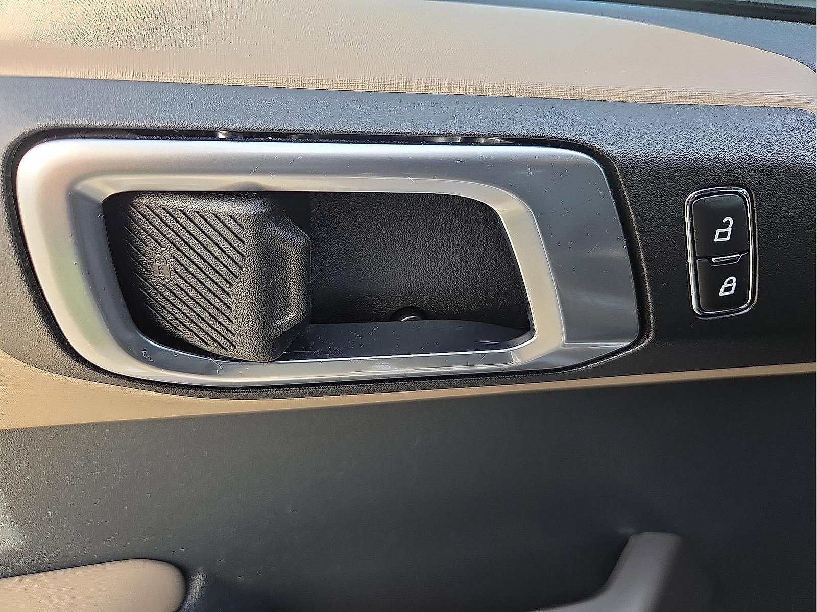 Certified 2023 Ford Bronco Wildtrak image 10