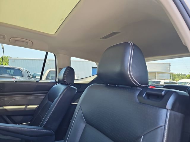 Used 2023 Volkswagen Atlas SE w/ Panoramic Sunroof Package FWD image 17