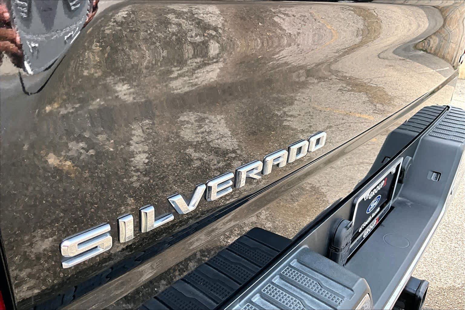 Used 2020 Chevrolet Silverado 1500 LTZ w/ LTZ Plus Package AWD/4WD image 13