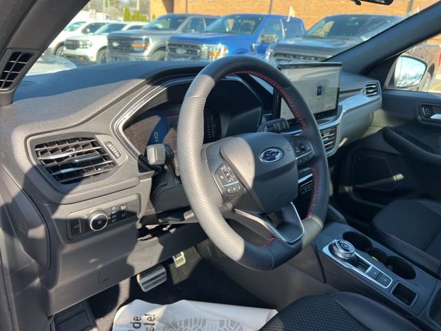 Certified 2024 Ford Escape ST-Line Select w/ Tech Pack #1 AWD/4WD image 8