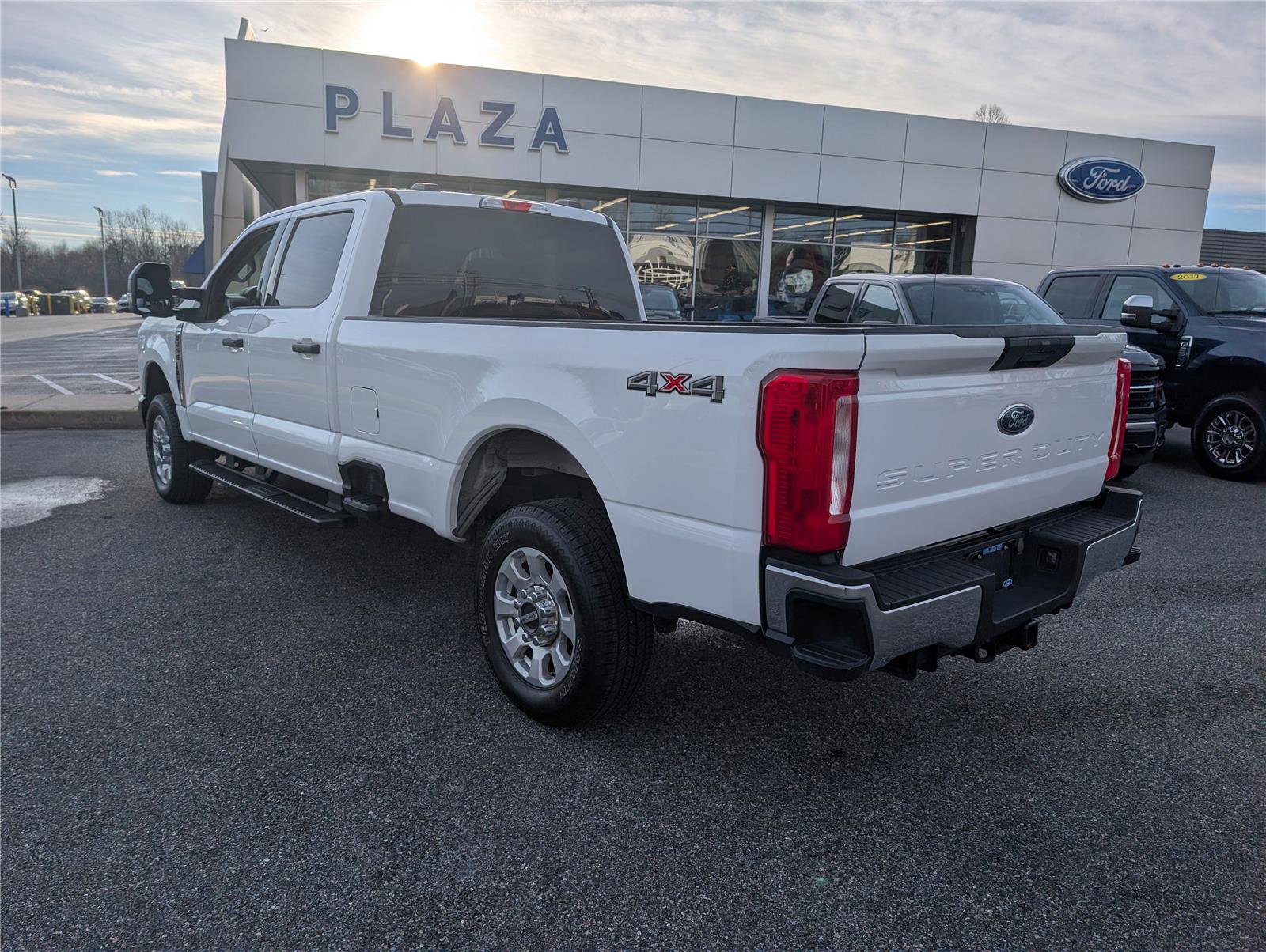 Certified 2024 Ford F250 XLT image 3