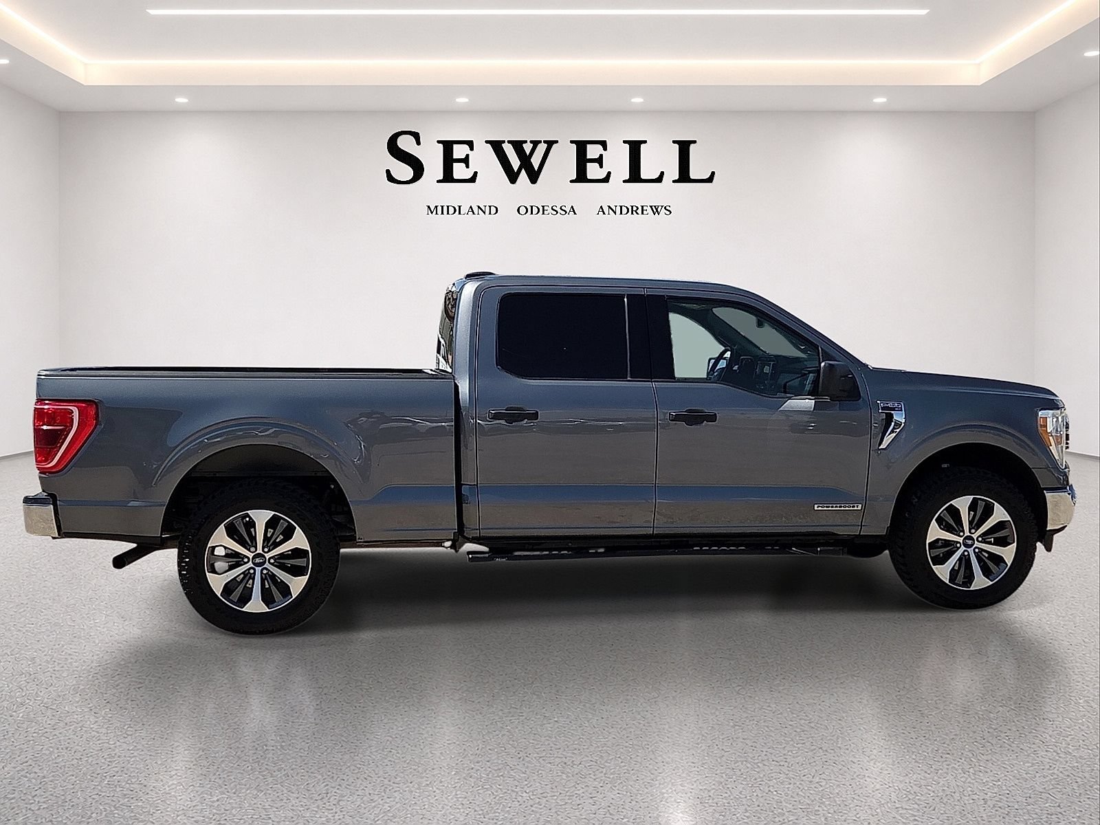 Certified 2022 Ford F150 XLT w/ Equipment Group 301A Mid RWD image 5