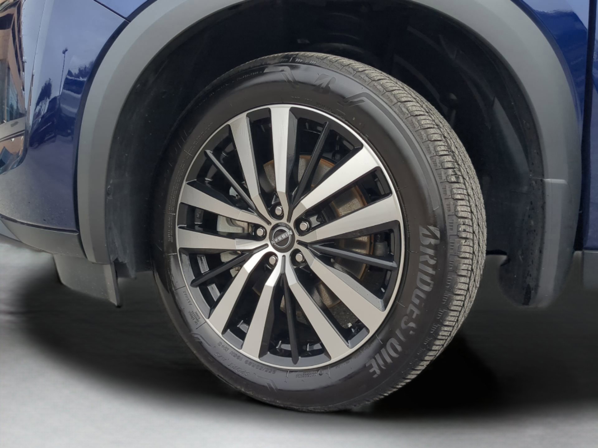 Used 2024 Nissan Pathfinder Platinum image 65