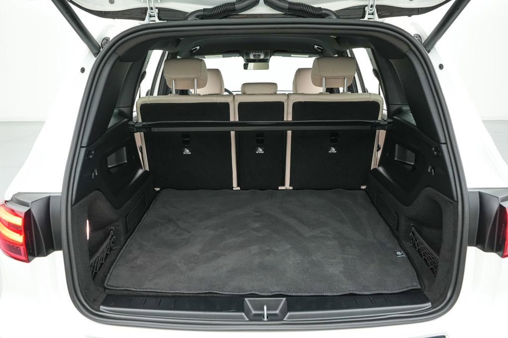 Used 2025 Mercedes-Benz GLB 250 4MATIC image 20