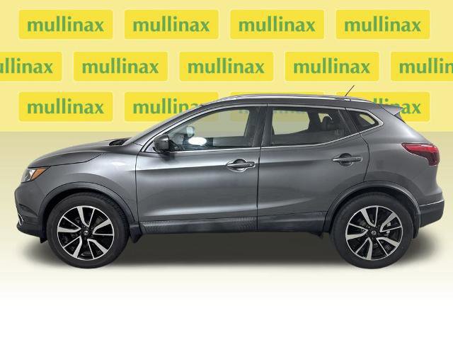 Used 2018 Nissan Rogue Sport SL w/ SL Premium Package image 2