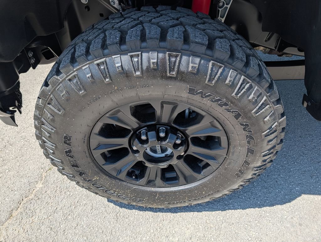 Certified 2022 Ford F250 Platinum w/ Tremor Off-Road Package AWD/4WD image 38