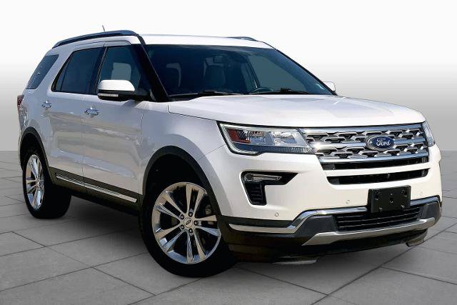 Certified 2019 Ford Explorer Limited w/ Ford Safe & Smart Package FWD image 3