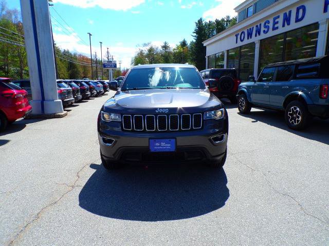 Used 2019 Jeep Grand Cherokee Laredo AWD/4WD image 2