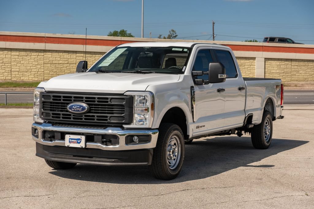 Certified 2025 Ford F250 XL AWD/4WD image 5