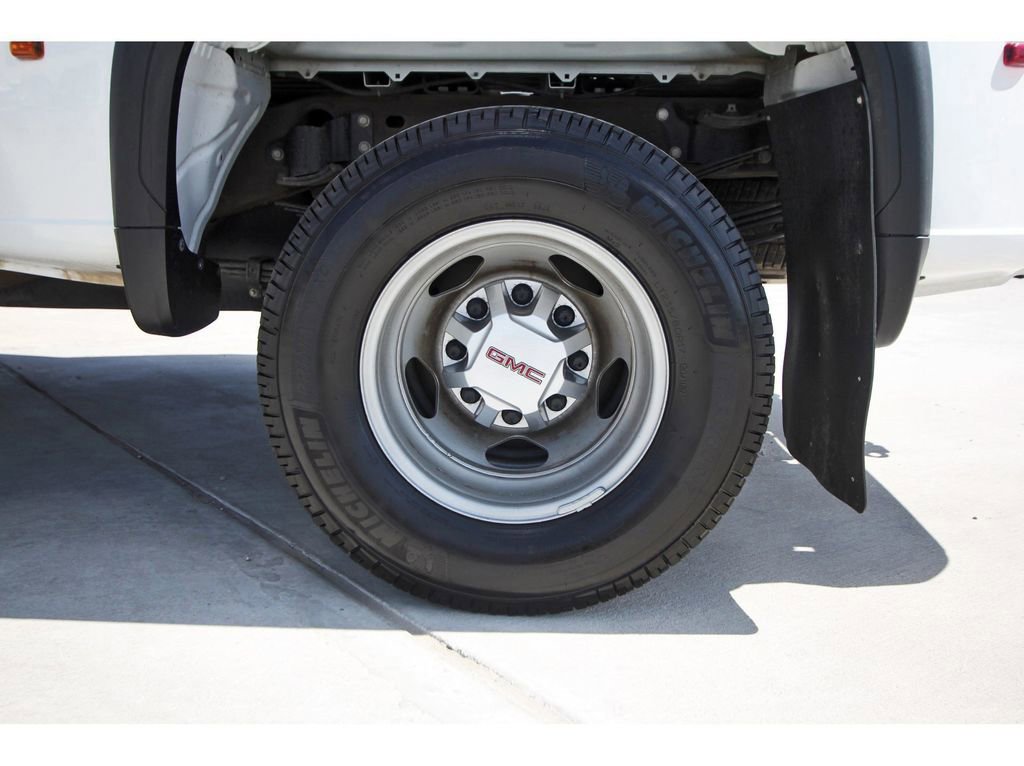 Used 2024 GMC Sierra 3500 Pro image 30