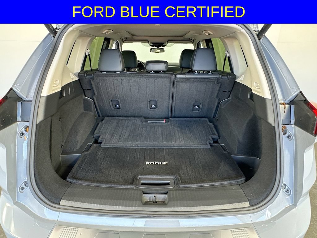 Used 2025 Nissan Rogue Platinum FWD image 30