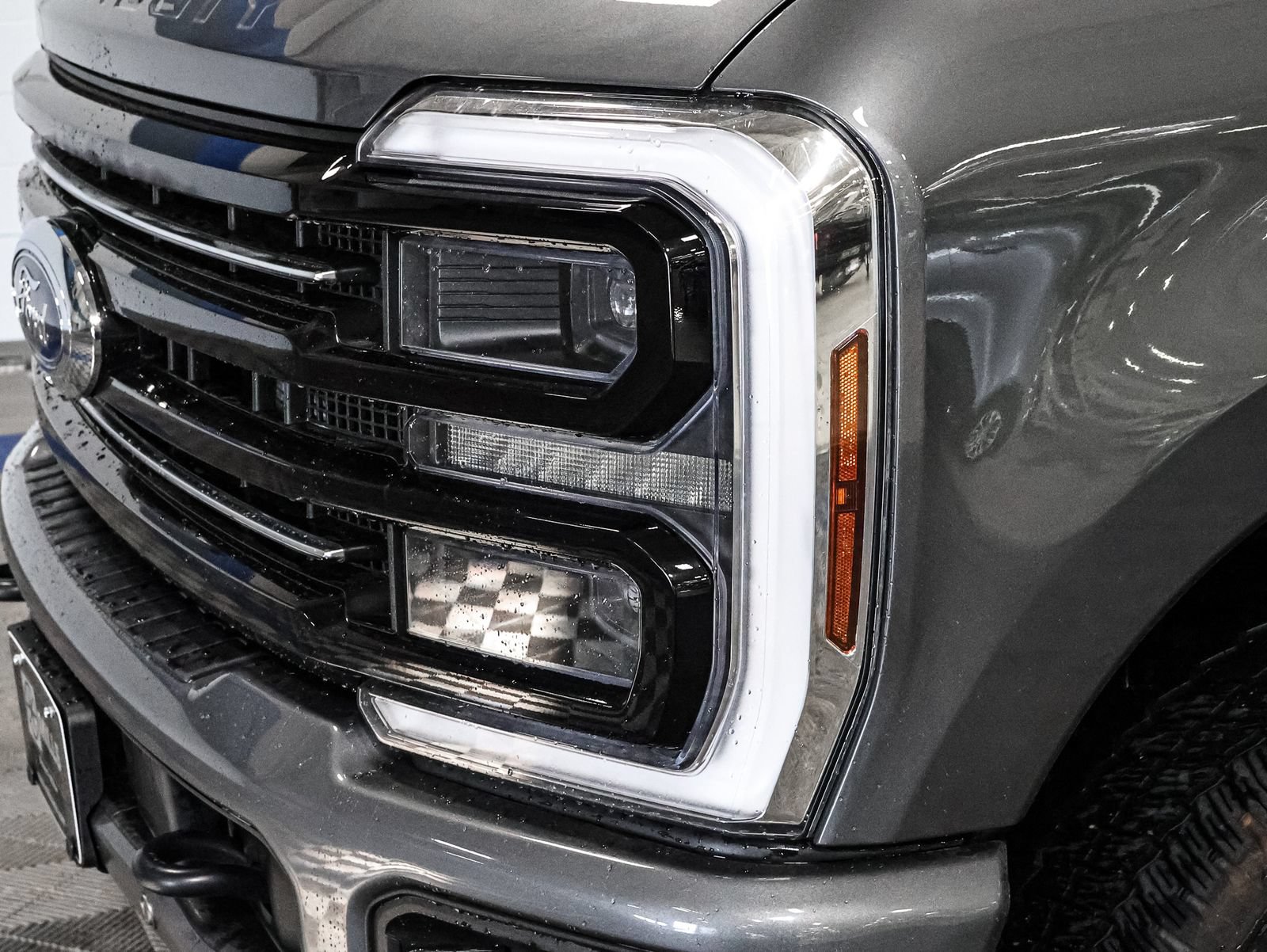 Certified 2025 Ford F350 Platinum AWD/4WD image 14