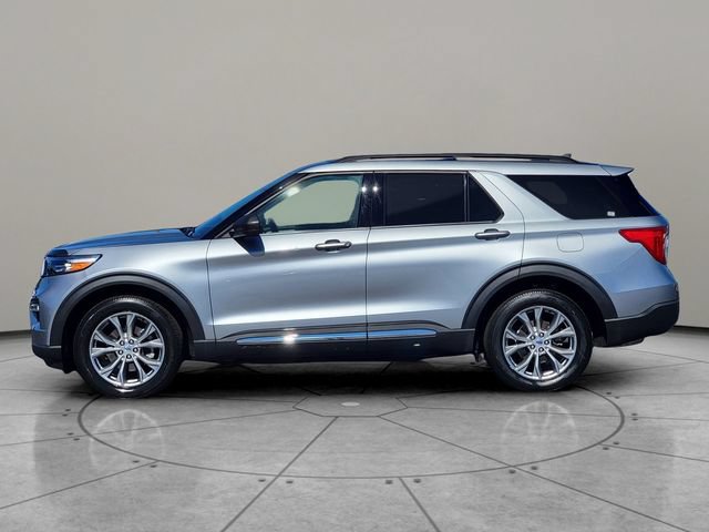Certified 2023 Ford Explorer XLT w/ Equipment Group 202A AWD/4WD image 9