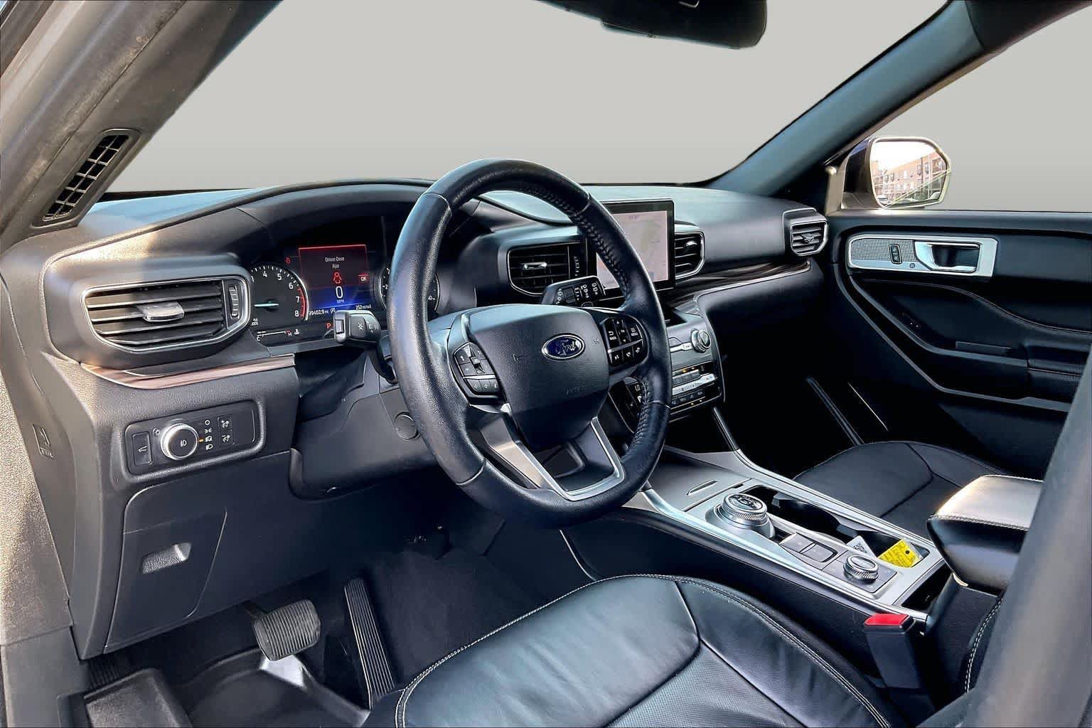 Certified 2020 Ford Explorer Limited AWD/4WD image 16