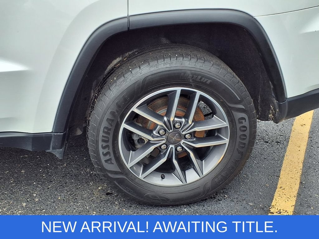 Used 2020 Jeep Grand Cherokee Limited AWD/4WD image 10