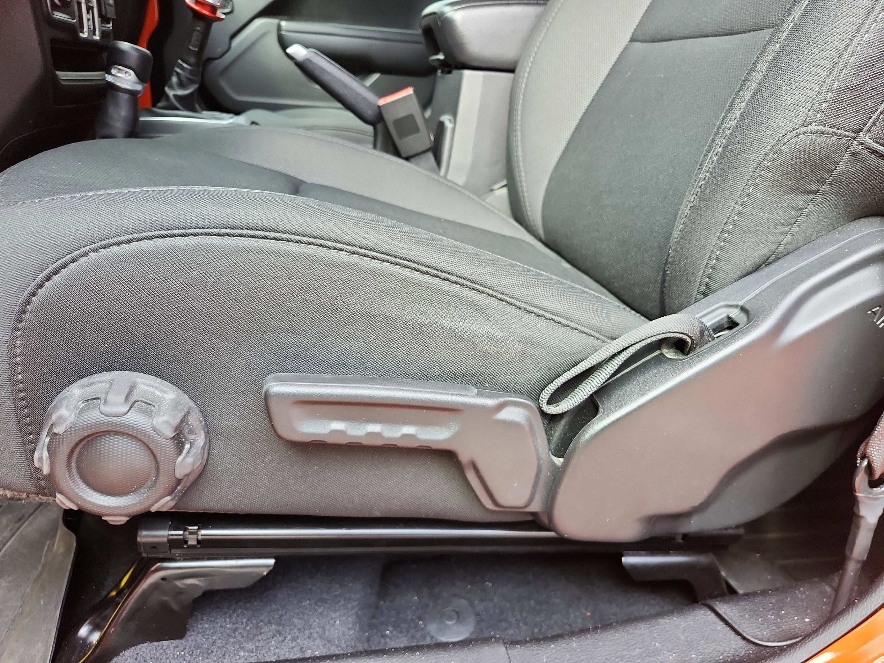 Used 2019 Jeep Wrangler Unlimited Sport S image 17