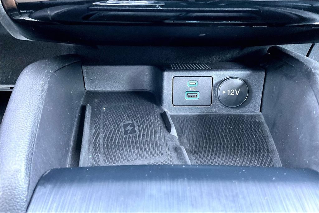 Certified 2023 Ford Escape Platinum w/ Premium Technology Package AWD/4WD image 32