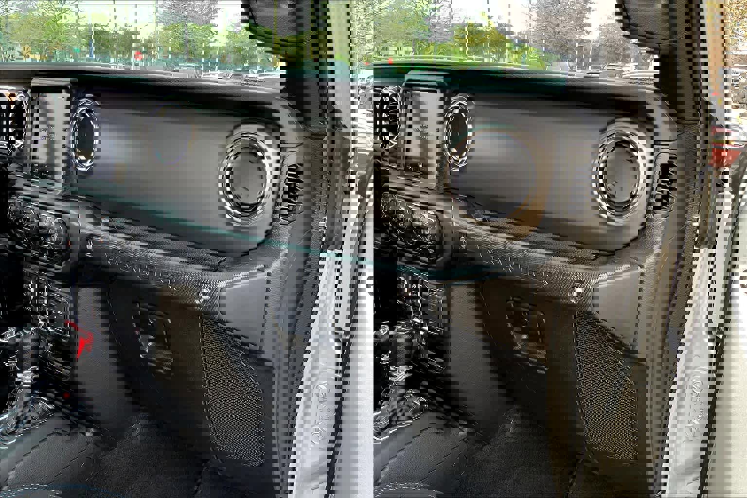 Used 2022 Jeep Wrangler Unlimited Rubicon 4xe w/ Steel Bumper Group image 33