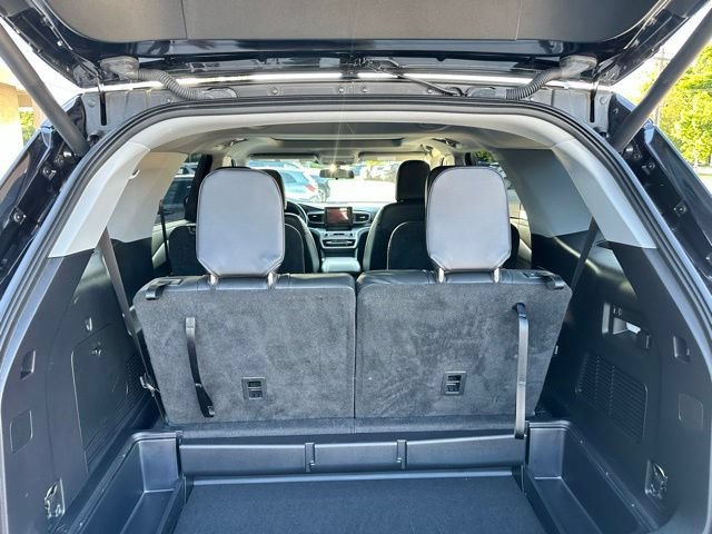 Certified 2022 Ford Explorer XLT w/ Equipment Group 202A AWD/4WD image 16