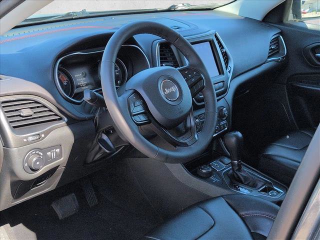 Used 2022 Jeep Cherokee Trailhawk AWD/4WD image 10