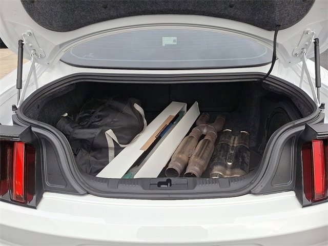 Certified 2020 Ford Mustang Shelby GT350 w/ Technology Package image 29