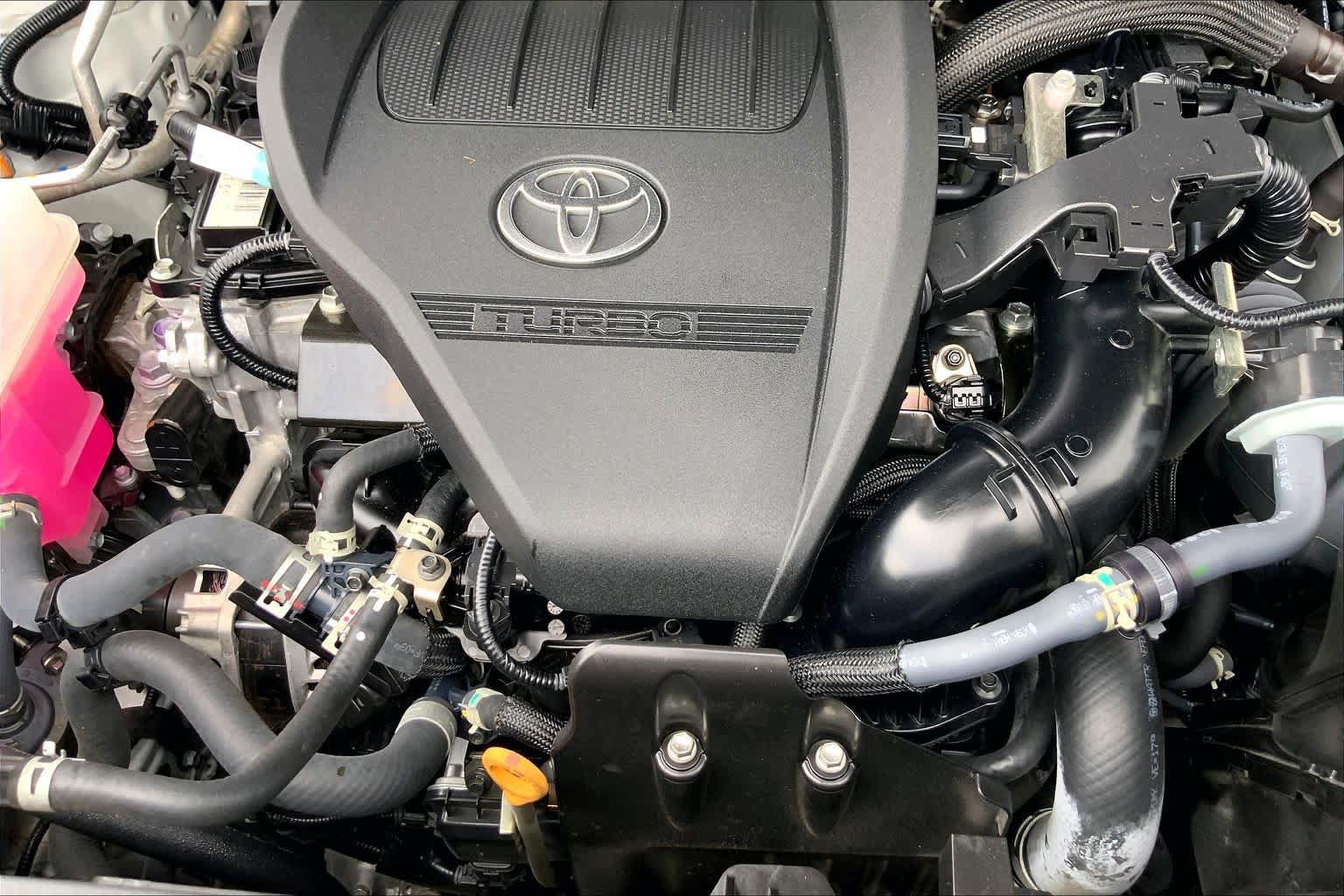 Used 2025 Toyota Highlander LE AWD/4WD image 33