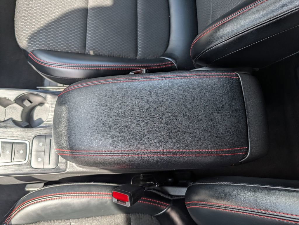 Certified 2025 Ford Escape ST-Line FWD image 15