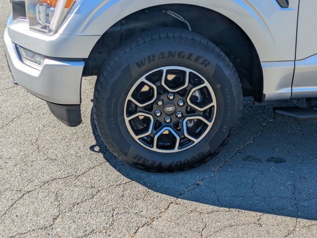 Certified 2022 Ford F150 XLT w/ Equipment Group 302A High image 11