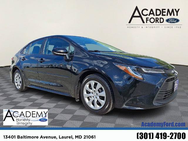 Used 2024 Toyota Corolla LE FWD image 1