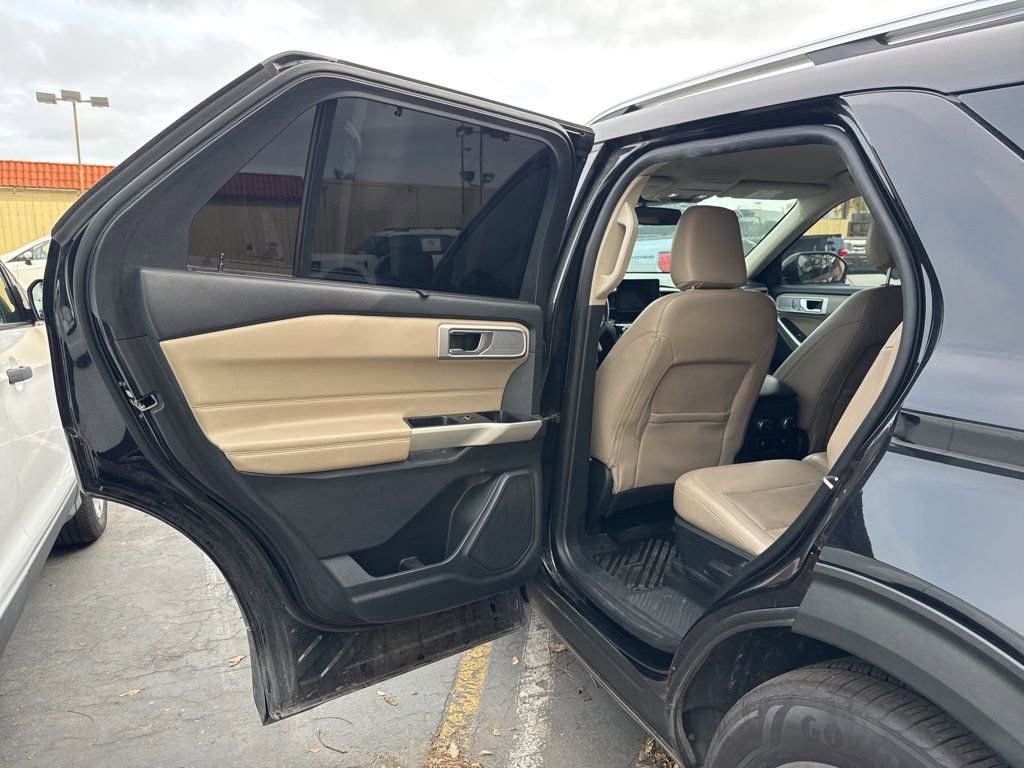Certified 2021 Ford Explorer Limited w/ Equipment Group 301A RWD image 12
