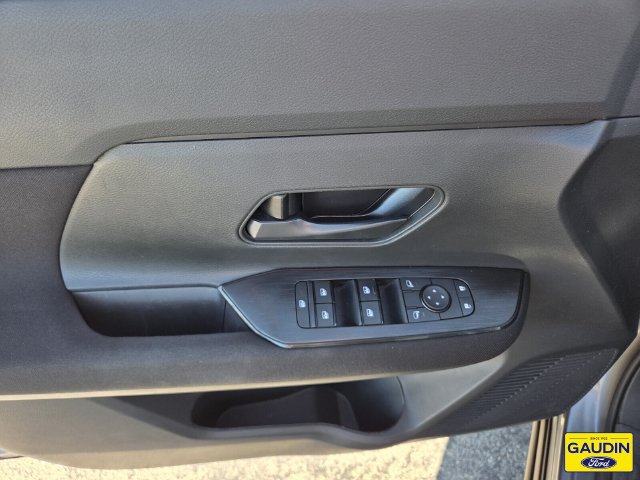 Used 2025 Nissan Kicks S FWD image 18