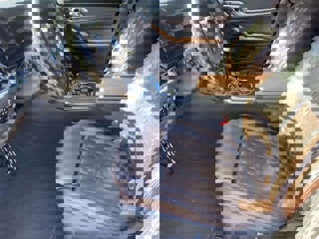 Used 2023 BMW i4 eDrive40 w/ M Sport Package image 18