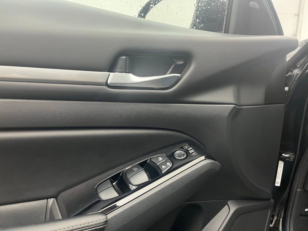 Used 2024 Nissan Altima 2.5 SL image 18