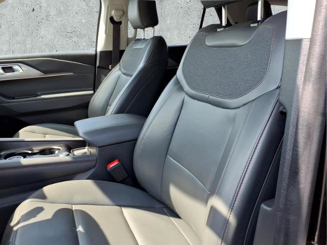 Certified 2025 Ford Explorer Active w/ Active Comfort Package AWD/4WD image 22