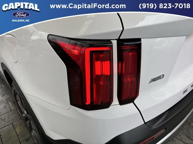 Used 2022 Kia Sorento SX Prestige w/ Rust Color Package image 15