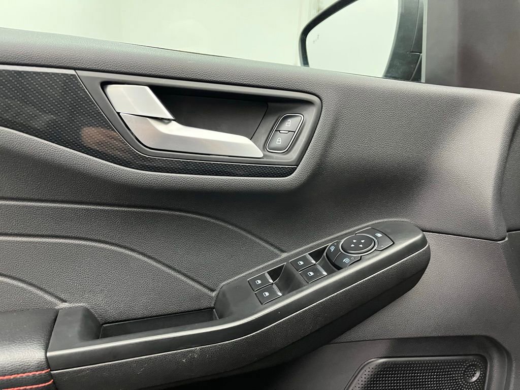 Certified 2023 Ford Escape ST-Line w/ Tech Pack #1 image 17