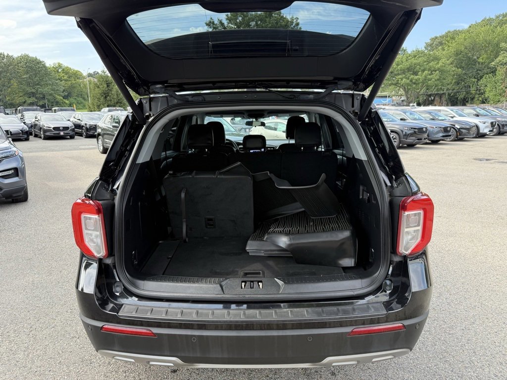 Certified 2022 Ford Explorer XLT w/ Equipment Group 202A image 26