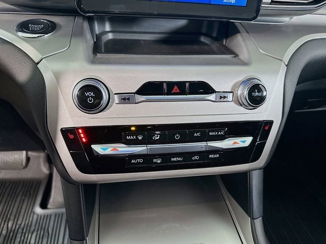 Certified 2022 Ford Explorer XLT image 23