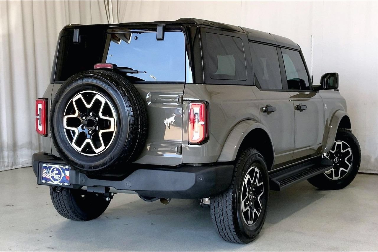 Certified 2026 Ford Bronco Outer Banks AWD/4WD image 13