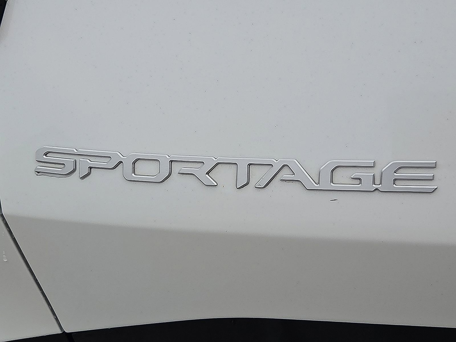 Used 2024 Kia Sportage LX FWD image 9