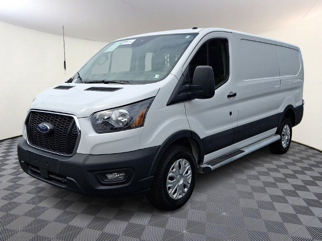 Certified 2025 Ford Transit 250 Low Roof w/ Exterior Upgrade Package RWD image 3