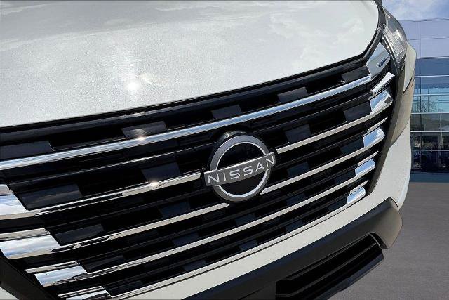 Used 2025 Nissan Rogue SV FWD image 32