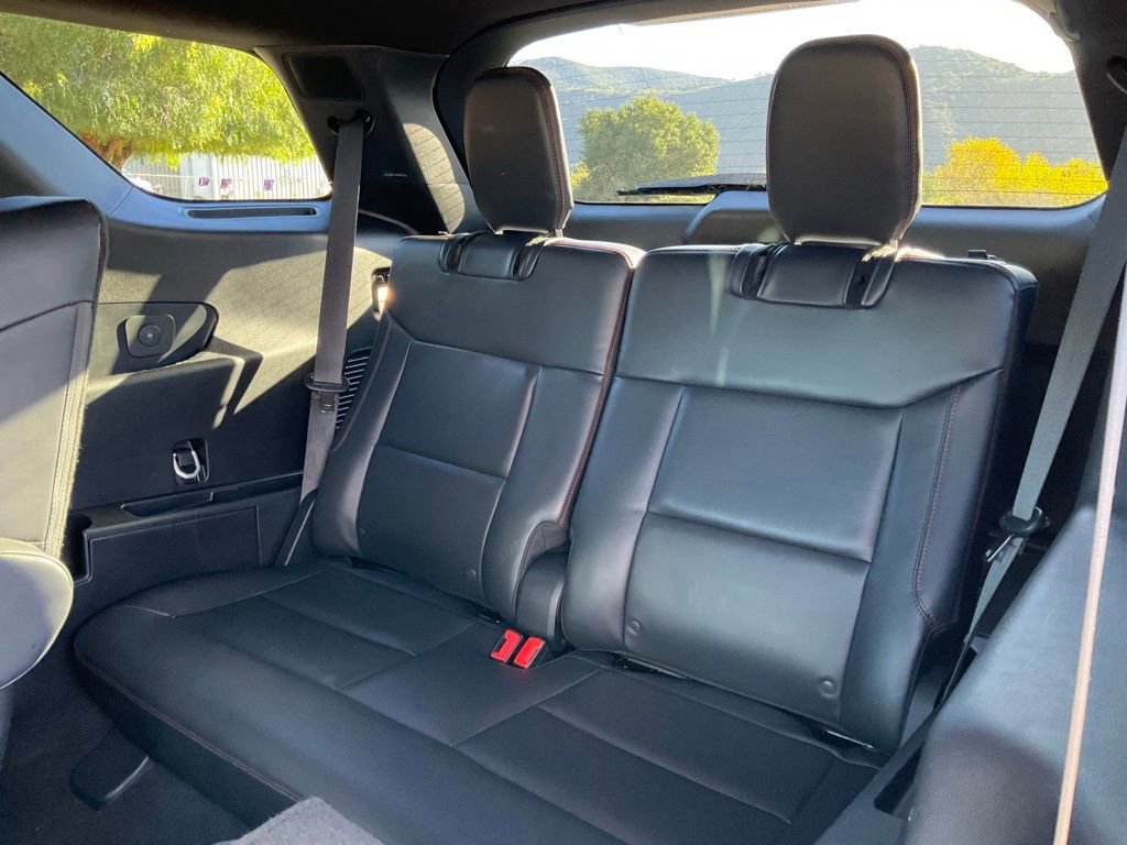 Certified 2025 Ford Explorer ST-Line w/ Premium Package image 33